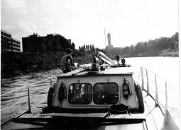 5.10.1978 - plavba po Ostravici v pozadí Ostravská radnice 1